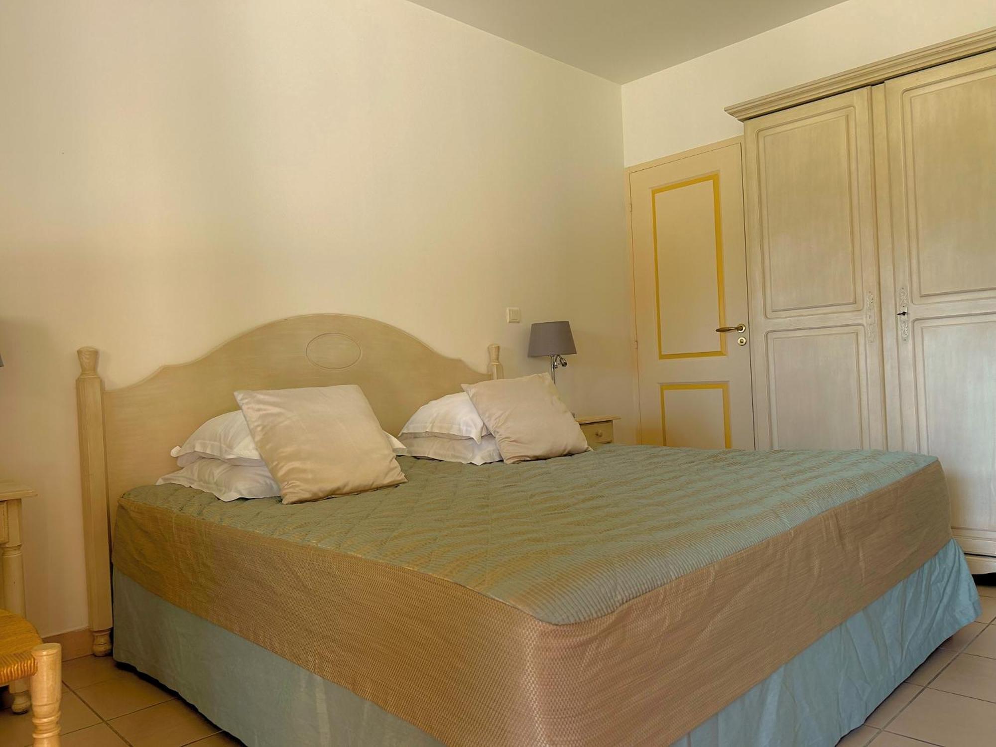 Hotel Terriciae Aux Portes De Maussane Les Alpilles Bilik gambar