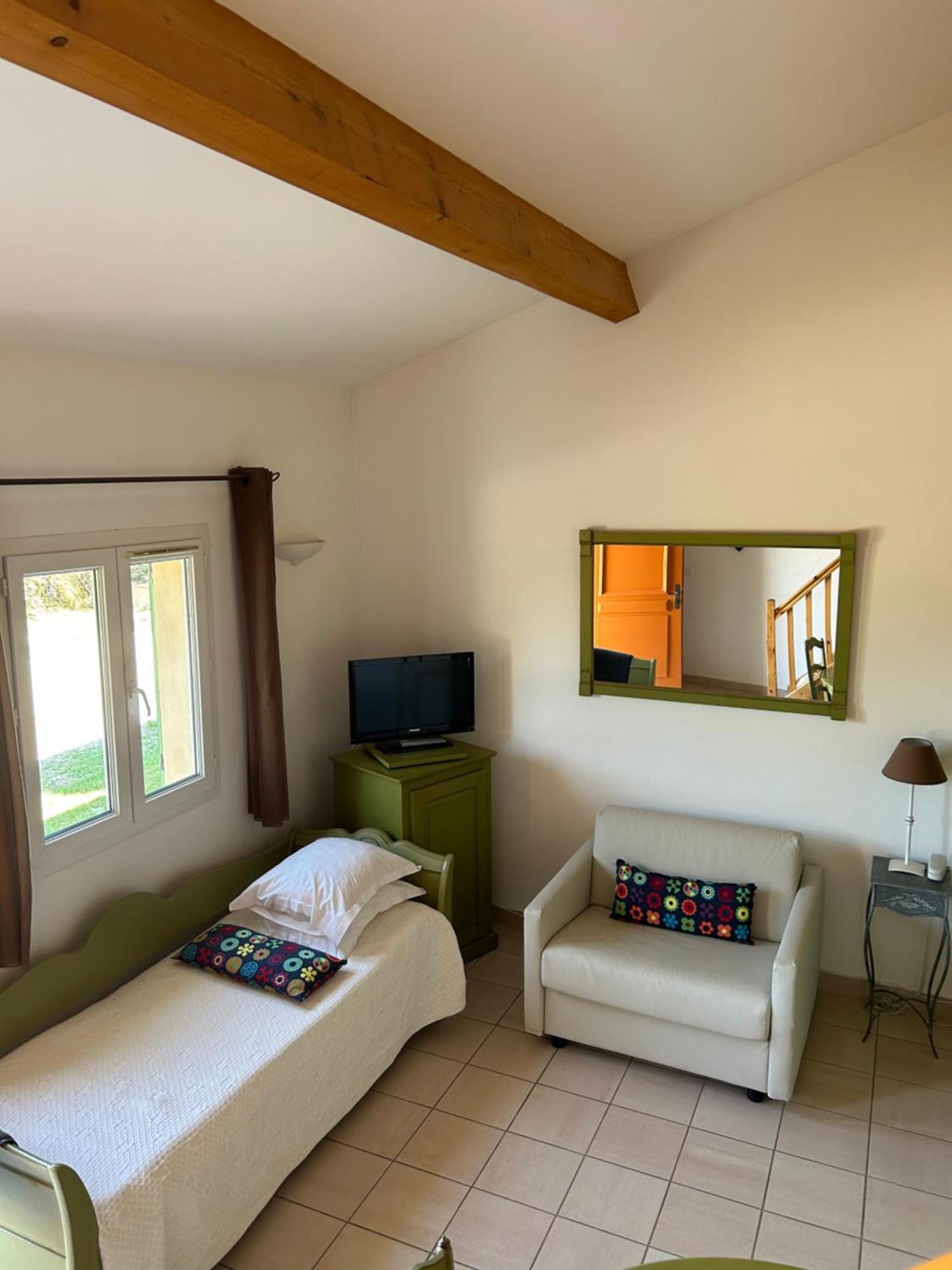 Hotel Terriciae Aux Portes De Maussane Les Alpilles Bilik gambar