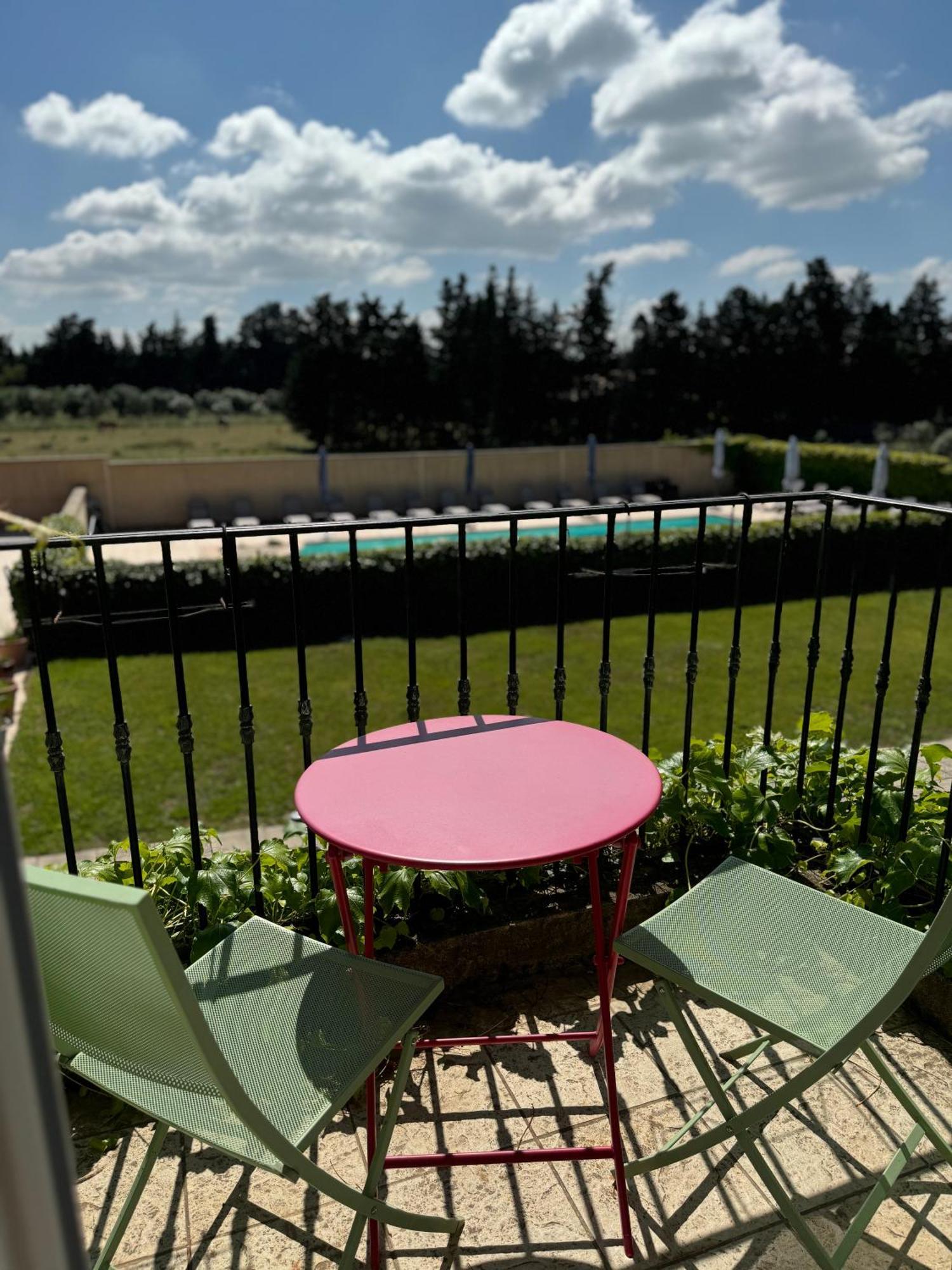 Hotel Terriciae Aux Portes De Maussane Les Alpilles Luaran gambar