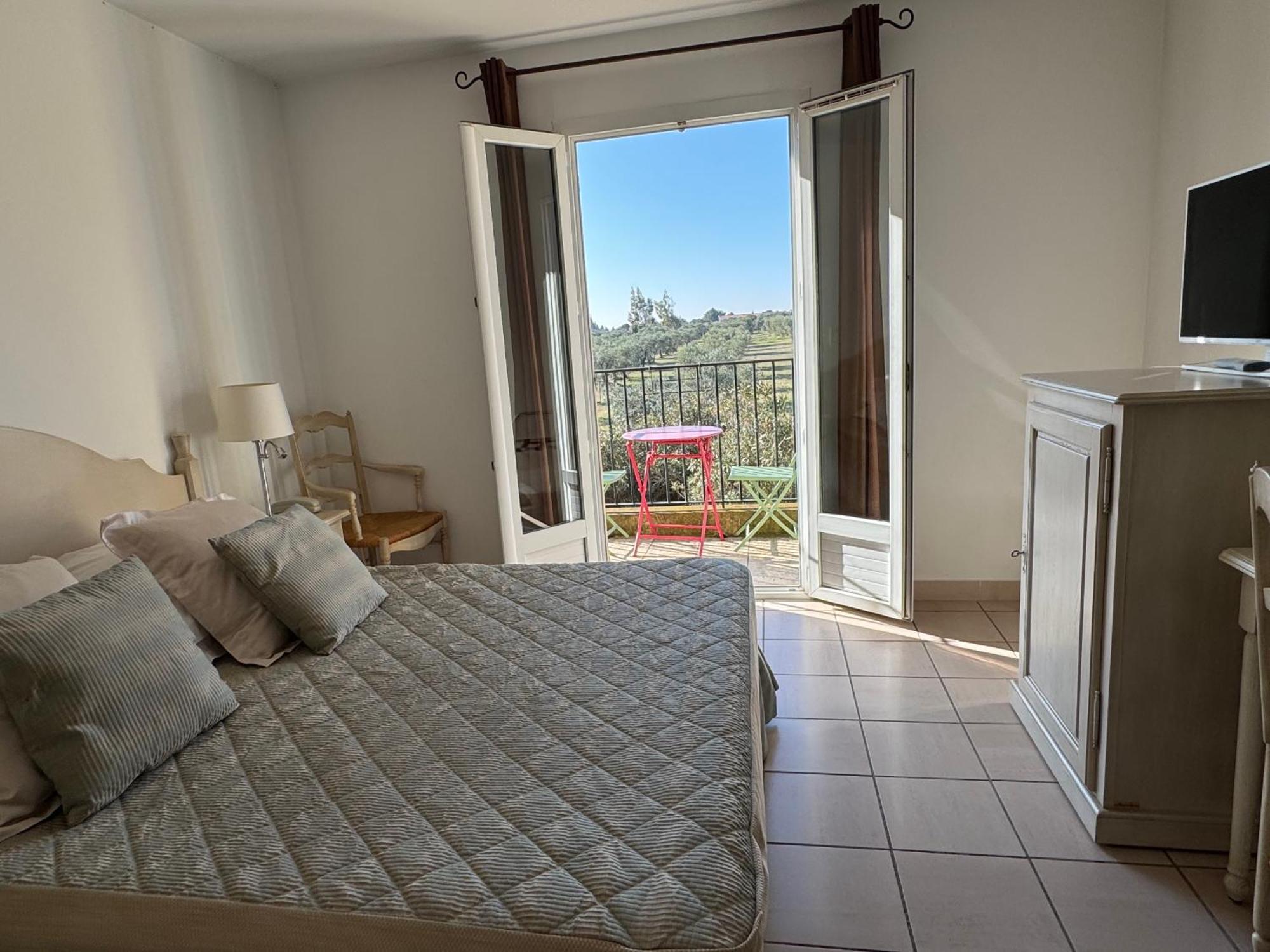 Hotel Terriciae Aux Portes De Maussane Les Alpilles Luaran gambar