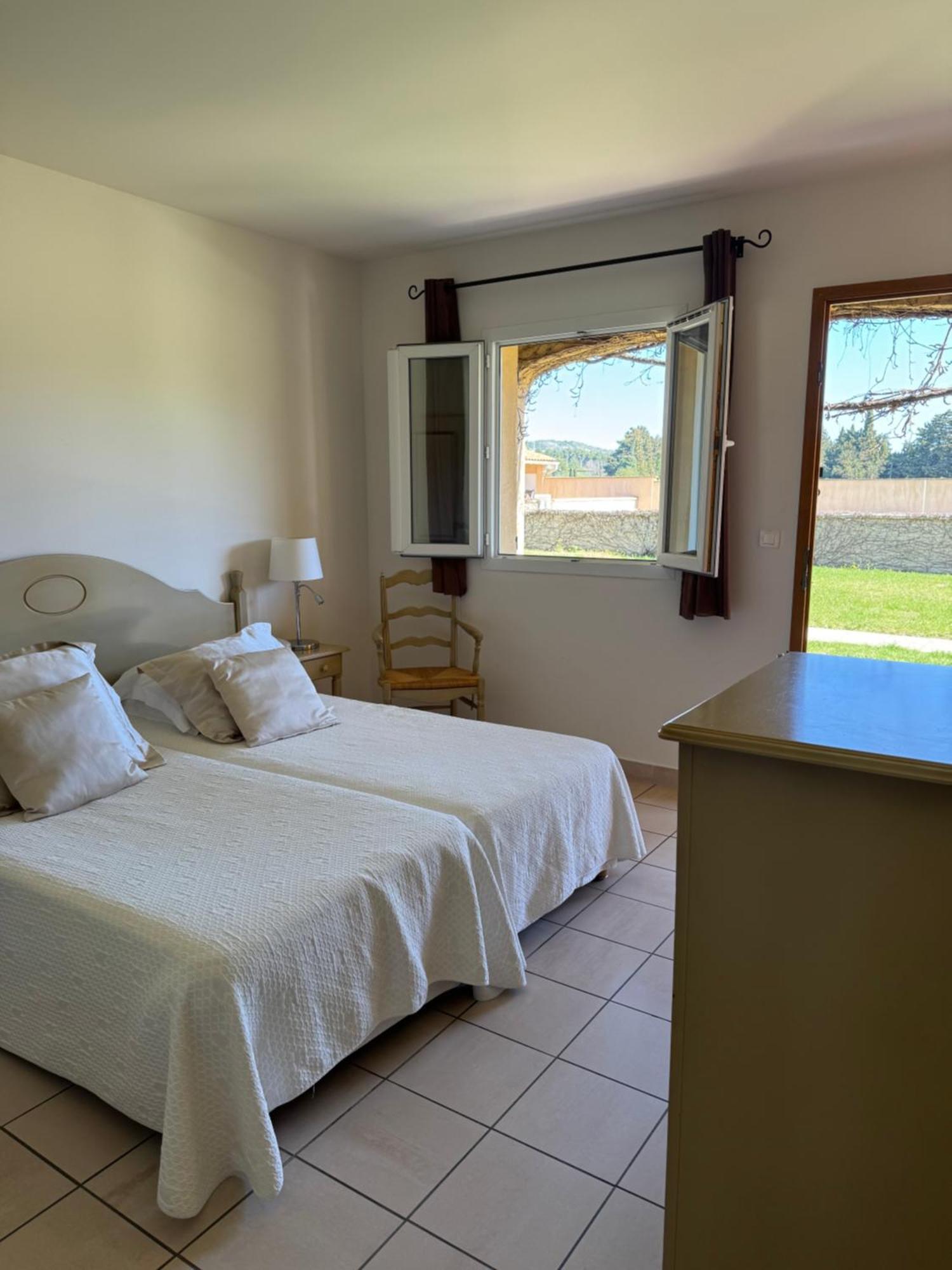 Hotel Terriciae Aux Portes De Maussane Les Alpilles Luaran gambar
